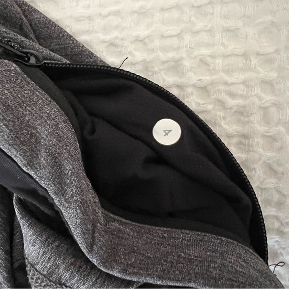 Lululemon speed up crop leggings 23” - Picture 3 of 4